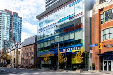 Toronto, Kanada - 9 Kasım 2020: George Brown Üniversitesi St. James Kampüsü, Toronto, Konukseverlik ve Mutfak Sanatları Merkezi. George Brown uygulamalı sanat ve teknoloji devlet üniversitesidir..  