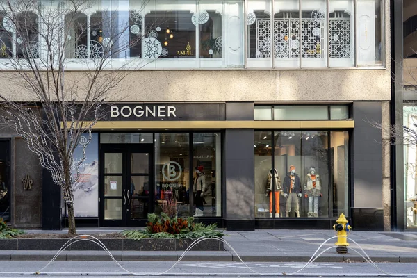 Toronto Kanada Listopadu 2020 Obchod Bogner Vystaven Obchodní Zóně Bloor — Stock fotografie