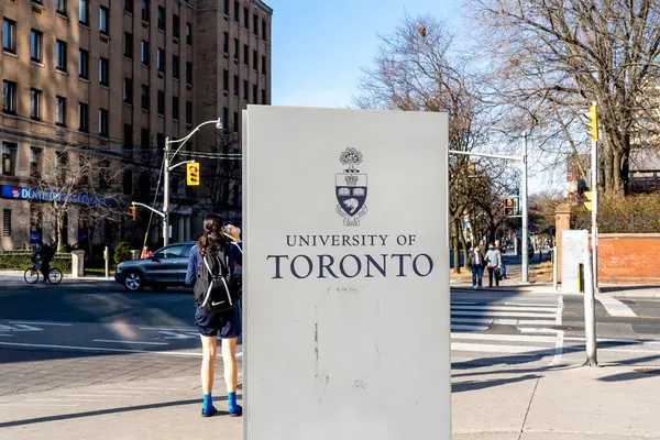 Toronto Kanada Kasım 2020 Toronto Üniversitesi Tabelasını Kapatın Toronto Üniversitesi — Stok fotoğraf