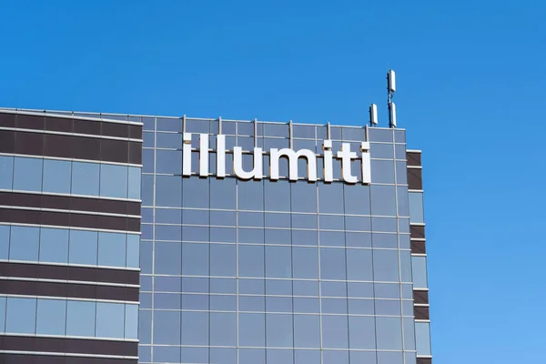 2020年10月31日 Illumiti标志出现在位于加拿大安大略省Thornhill的总部大楼上 Illumiti是Sap系统集成和管理咨询公司 — 图库照片