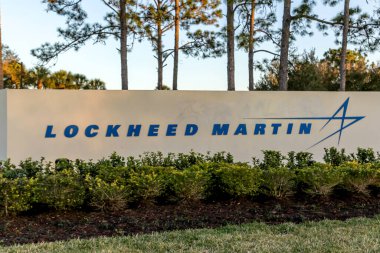 Orlando, Florida, USA- 8 Şubat 2020: Lockheed Martin imzası Orlando, Florida, ABD 'de; Lockheed Martin ABD' li küresel uzay, savunma, güvenlik ve ileri teknoloji şirketidir..