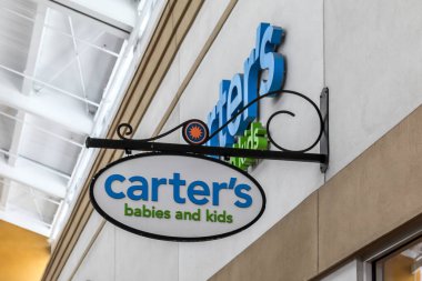 Orlando, Florida, ABD... 24 Şubat 2020: Orlando, Florida, ABD 'de Carter' ın mağaza tabelası. Carter 's, Inc. çocuk giyim sektörünün büyük bir tasarımcısı ve pazarlamacısıdır..