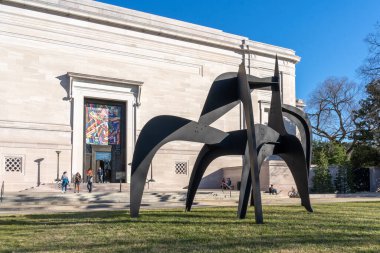 Alexander Calder heykeli, Ulusal Arşiv, Washington DC