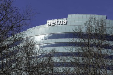 Atlanta, Georgia, ABD - 16 Ocak 2020: Atlanta, Georgia, ABD 'deki ofis binasında Aetna imzası. Aetna Inc, sağlık sigortası satan bir Amerikan sağlık şirketi.. 
