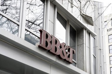 Washington D.C., ABD - 13 Ocak 2020: Washington D.C., ABD 'deki binada BB & T tabelası. BB & T bir Amerikan bankacılık şirketidir..
