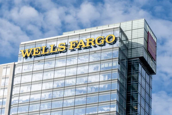 Atlanta Georgia Usa Stycznia 2020 Wells Fargo Podpisał Umowę Swoim — Zdjęcie stockowe