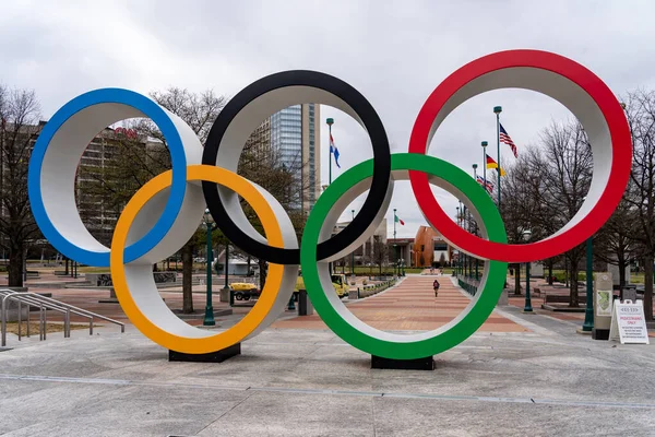 Atlanta Georgia Usa Stycznia 2020 Rzeźba Pierścieni Olimpijskich Centennial Olympic — Zdjęcie stockowe