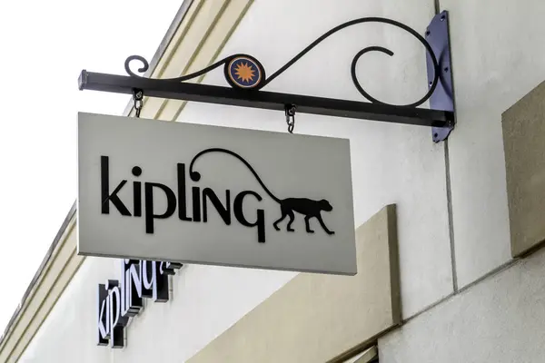 Orlando Florida Usa February 2020 Kipling Store Sign Orlando Florida — Stock Photo, Image