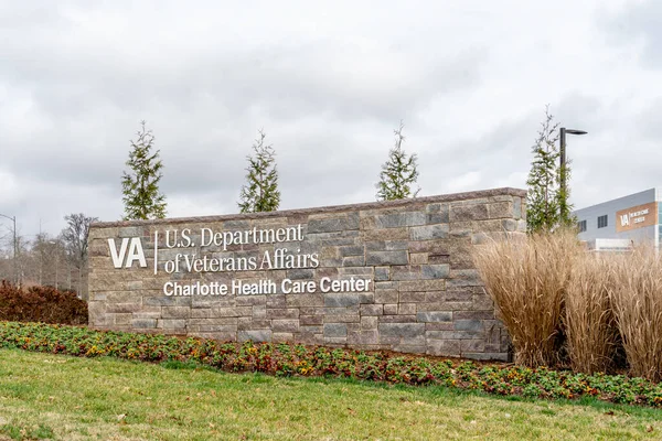 stock image Charlotte, North Carolina, USA - January 15, 2020: Sign of US Department of Veterans Affairs Charlotte Health Care Center. 