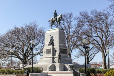 Washington, D.C., USA- 1 Mart 2020: ABD 'nin başkenti Washington yakınlarındaki Lafayette Meydanı' nda Carl Rohl Smith tarafından yapılan General William Tecumseh Sherman anıtı.