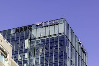 Tysons Corner, Virginia, ABD - 1 Mart 2020 Tysons Corner, Virginia, ABD 'deki binaya Amerikan savunma, havacılık, bilgi teknolojisi ve biyomedikal araştırma şirketi.