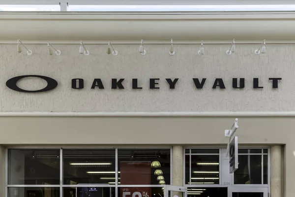 Orlando Florida Estados Unidos Febrero 2020 Oakley Vault Tienda Vineland —  Fotos de Stock