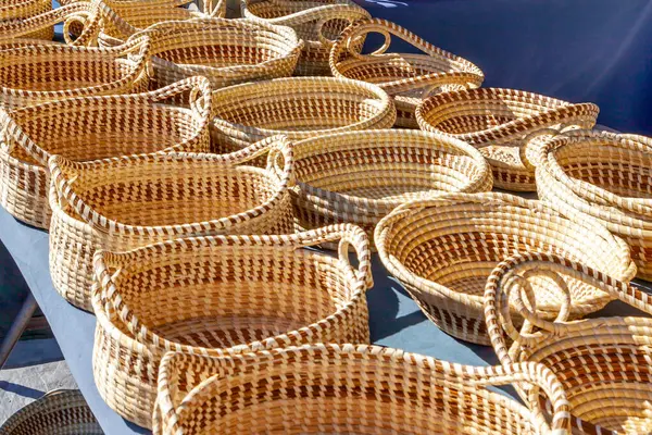 Charleston South Carolina Usa February 2020 Sweetgrass Baskets Display Historic — Stock Photo, Image