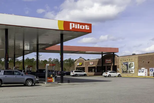 Carolina Del Norte Febrero 2020 Señal Gasolinera Piloto Pilot Corporation — Foto de Stock