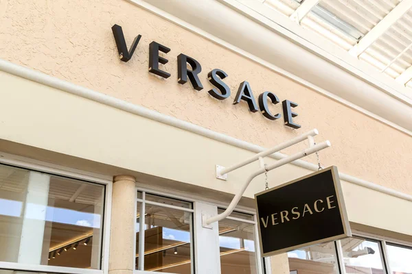 Orlando Florida Febrero 2020 Firma Tienda Versace Orlando Florida Versace — Foto de Stock