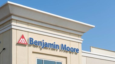 Oakville, Ontario, Kanada - 25 Temmuz 2019: Oakville, Ontario, Kanada 'da bir Benjamin Moore mağazası. Benjamin Moore boya üreten bir Amerikan şirketidir.. 