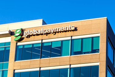 Toronto, Kanada - 1 Haziran 2018: Toronto merkez binasındaki Global Ödemeler Kanada 'nın imzası. Global Payments Inc., küresel finans teknolojisi hizmetleri sunan bir Amerikan şirketidir..