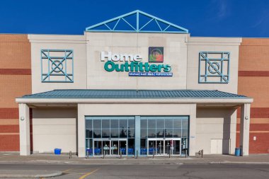Markham, Toronto, Kanada - 27 Şubat 2018: First Markham Place 'de Home Outfitters mağazası, Kanada' da satılan bir perakende ev dekorasyonu zinciri yatak, havlu, ev eşyaları ve diğer ev aksesuarları..