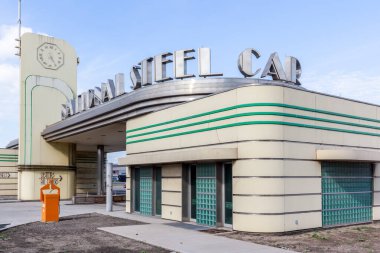 Hamilton, Ontario, Kanada - 20 Mayıs 2018: Hamilton fabrikasındaki Ulusal Çelik Araba İşareti, 1912 'de kuruldu..