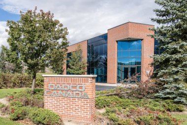 Mississauga, Ontario, Kanada - 20 Ekim 2018: Dadco Canada Inc., Mississauga, Ontario 'da bir hidrolik malzeme tedarikçisi. 
