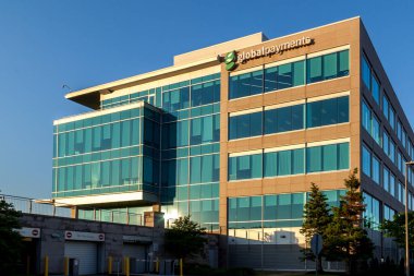 Toronto, Kanada - 1 Haziran 2018: Toronto 'daki Global Ödemeler Kanada merkez binası. Global Payments Inc., küresel finans teknolojisi hizmetleri sunan bir Amerikan şirketidir..