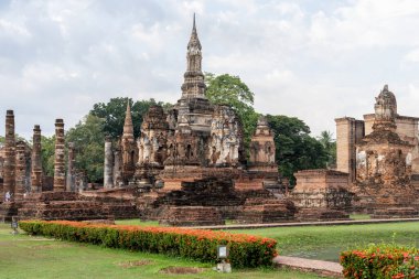 Tayland 'daki Sukhothai Tarihi Parkı manzarası Tayland' ın en etkileyici dünya mirası alanlarından biridir..