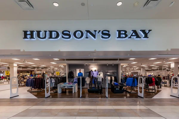 stock image Toronto, Canada - February 7, 2018: Hudson's Bay store front in the Fairview Mall in Toronto. The Hudson's Bay Company is a Canadian retail business group. 