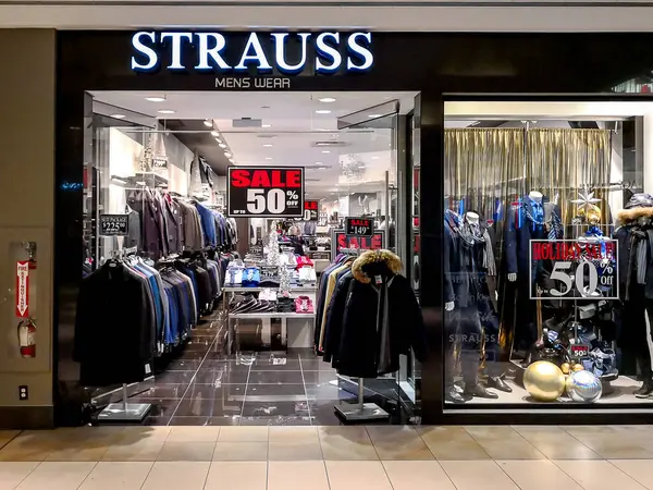 Toronto Canadá Dezembro 2018 Strauss Storefront Fairview Mall Toronto Strauss — Fotografia de Stock