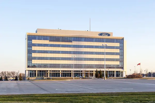 Оквилл Онтарио Канада Апреля 2018 Года Здание Ford Motor Company — стоковое фото