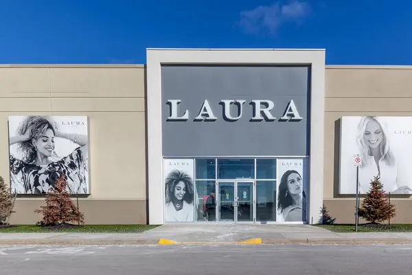 Toronto Kanada Marca 2018 Laura Storefront Centrach Handlowych Vaughan Mills — Zdjęcie stockowe