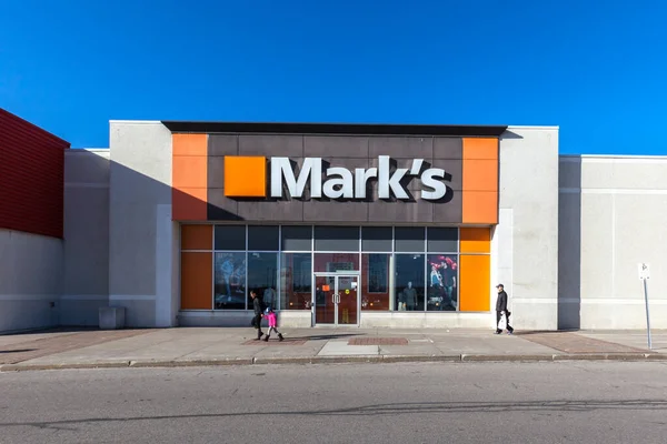 Richmond Hill Ontario Canadá Febrero 2018 Mark Storefront Mark Minorista —  Fotos de Stock