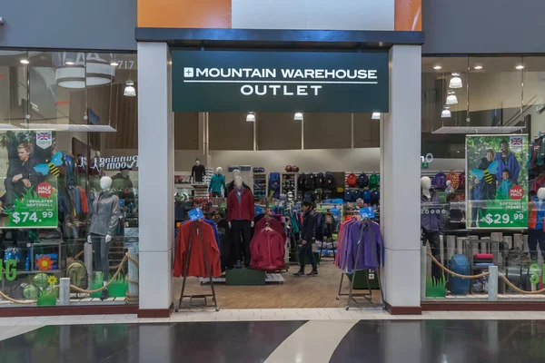 Vaughan Ontario Canada Maart 2018 Mountain Warehouse Store Front Vaughan — Stockfoto