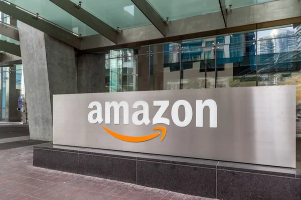 Toronto Canadá Julio 2018 Cartel Amazon Fuera Oficina Corporativa Amazon —  Fotos de Stock