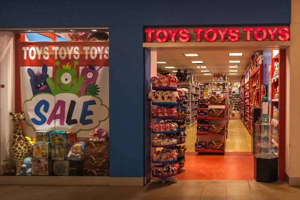Toronto Kanada Februar 2018 Toys Toys Toys Storefront Der Fairview — Stockfoto