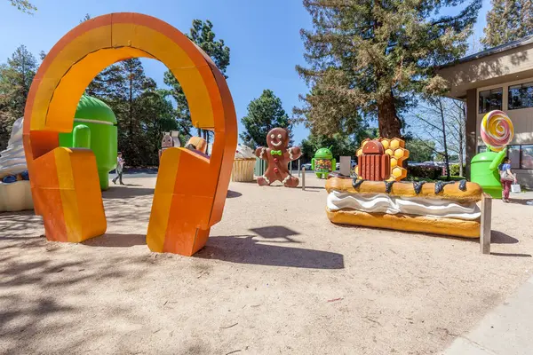 Mountain View California Usa March 2018 Android Lawn Statues Google — Stock Photo, Image
