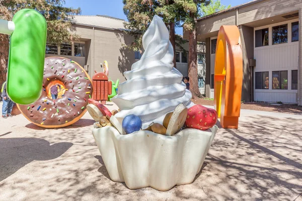 Mountain View California Usa March 2018 Android Froyo Statue Google — Stock Photo, Image
