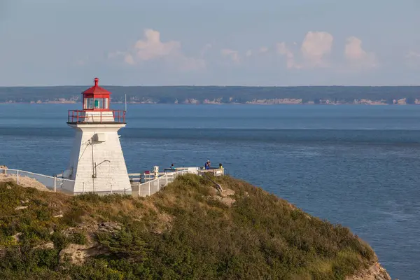 Albert County Canada August 2017 View Cape Enrage Lighthouse 愤怒角灯塔是新不伦瑞克富迪海岸线上最古老的灯塔之一 — 图库照片