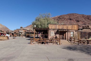 California, ABD - 21 Aralık 2017 Calico hayalet şehri. 1881 yılında kurulan Calico, ABD 'nin Kaliforniya eyaletinin San Bernardino eyaletinde yer alan bir gümüş madencisidir..