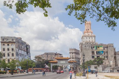 HAVANA, CUBA - 17 APR 2017: Çin kapısı Havana, Küba Çin Mahallesi girişi.