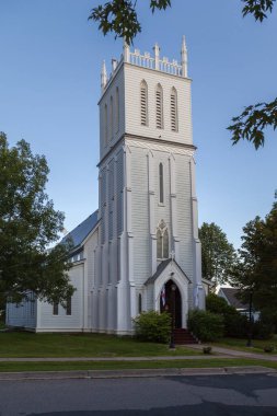 Aziz Andrews, NB, CANADA - AUGust 6, 2017: Anglican Mahallesi, St. Andrews Deniz Kenarı Binası, NB, Kanada, Kanada 'nın en büyük Ulusal Tarih Bölgelerinden biri