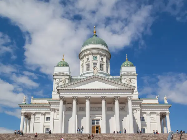 Helsinki Finlandia Mayo 2016 Gente Visita Catedral Helsinki Inaugurado 1852 — Foto de Stock