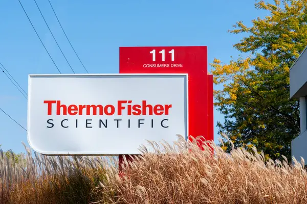 Thermo Fisher Scientific Sign Seen Whitby Canada Οκτωβρίου 2023 Thermo — Φωτογραφία Αρχείου