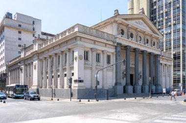 Başkan Roca Okulu, Buenos Aires, Arjantin - 17 Ocak 2023. 1904 yılında açıldı ve bir Yunan tapınağı olarak tasarlandı, Plaza Libertad 'daki en etkileyici binalardan biridir..