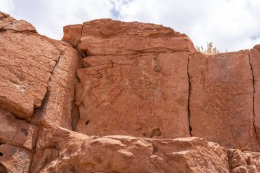 Yerbas Buenas Petroglyphs, San Pedro de Atacama, Şili - 18 Şubat 2023. Kuzey Şili Atacama Çölü 'ndeki Yerbas Buenas Inca petroglyph bölgesi..
