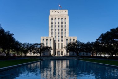 Houston, Teksas, ABD - 13 Mart 2022: Houston Belediye Binası, Teksas, ABD. Belediye binası Houston belediyesinin yönetim merkezidir..