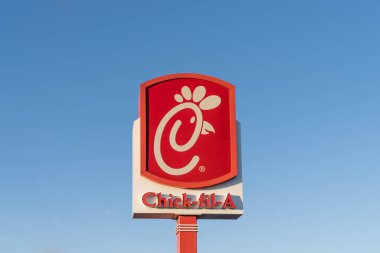  Chick-fil-A restoranlarının reklamını yapıyor..