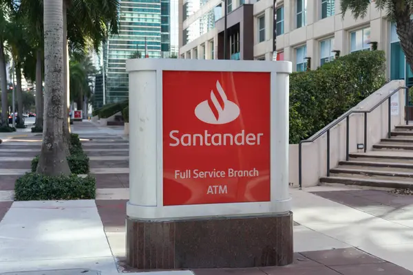 Miami Usa January 2022 Sign Santander Bank Branch Miami Usa — Stock Photo, Image