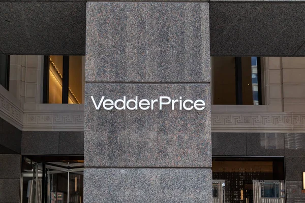 Chicago, Illinois, ABD - 28 Mart 2022: Chicago 'daki Vedder Price genel merkezine giriş. Vedder Price uluslararası bir iş odaklı hukuk firması..