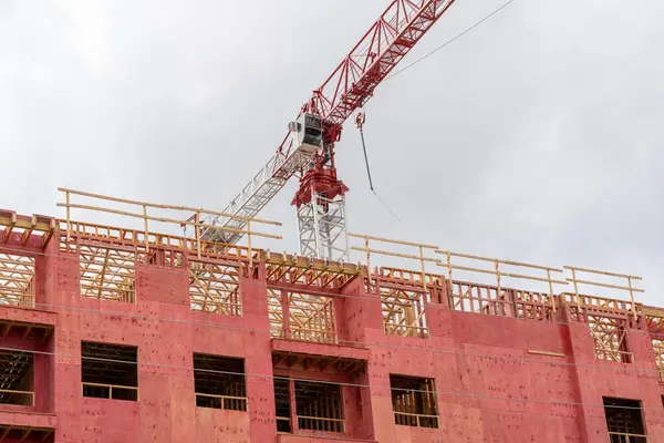 Houston, Teksas, ABD 'de bir Orta Rise ahşap çerçeve şantiyesi..