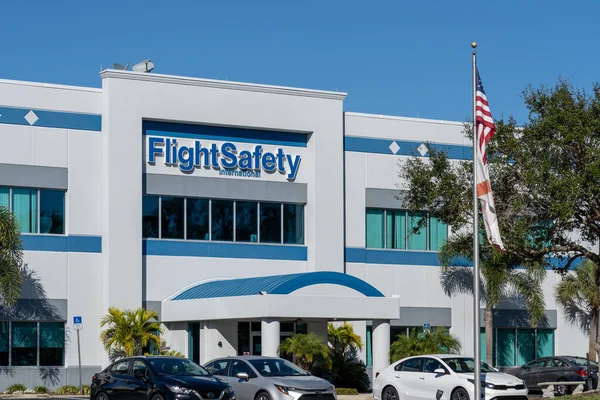 Orlando Florida Usa January 2022 Flightsafety International Office Building Orlando — Stock Photo, Image
